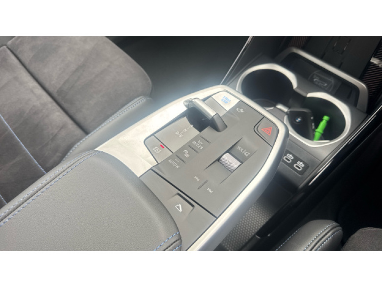 BMW iX2 150kW eDrive20 Shadow Edition 65kWh 5dr Auto Electric Hatchback